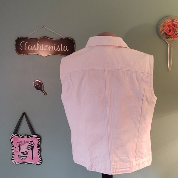 Sleeveless white denim vest - Picture 3 of 9